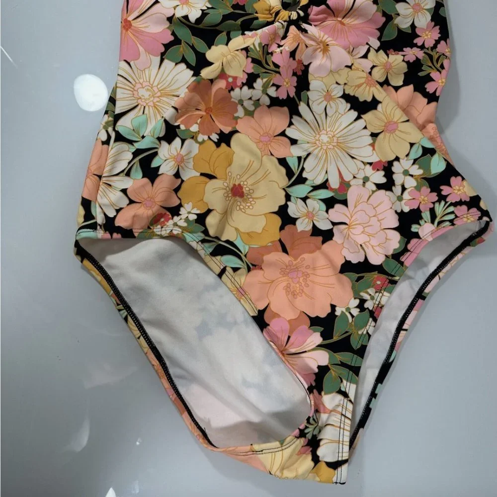 NWT Shade &‎ Shore [ Small 4-6 ] Halter Keyhole Bandeau One Piece Swimsuit 5940